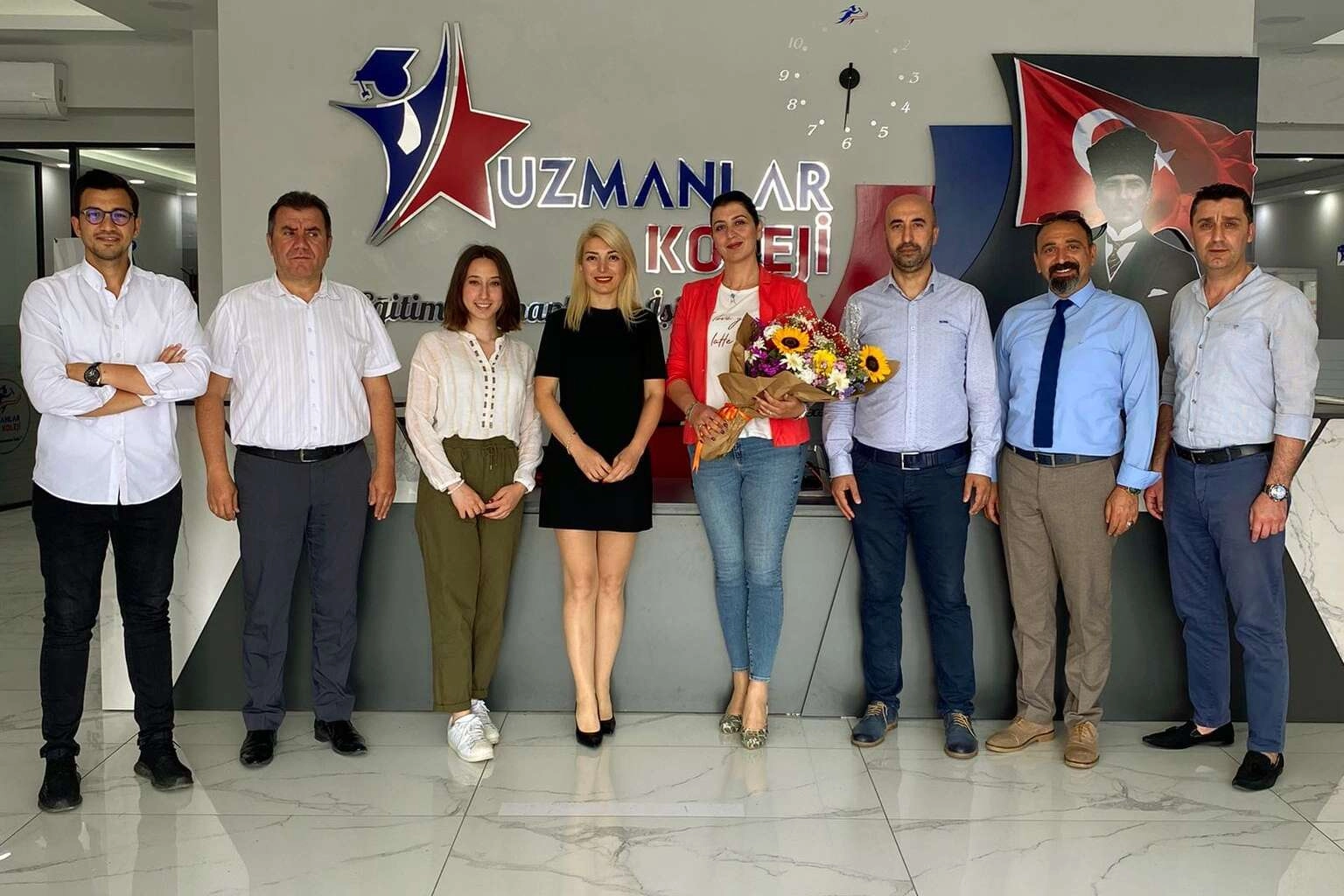 UZMANLAR KOLEJİ, YAZAR ETKİNLİKLERİNE DEVAM EDİYOR